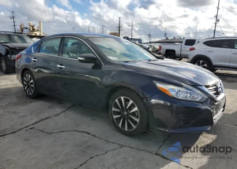 2018 Nissan Altima 2.5 z USA, uszkodzony, nr VIN 1N4AL3AP7JC165073